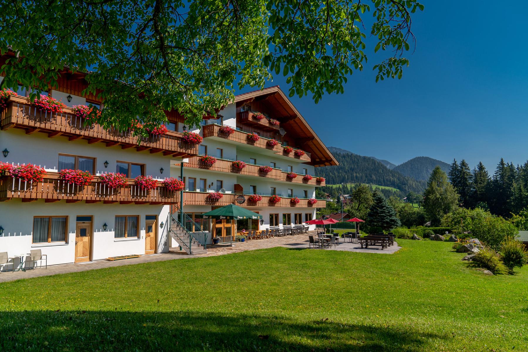 Hotel exterior Hotel exterior