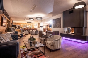 Reception & Lobby 